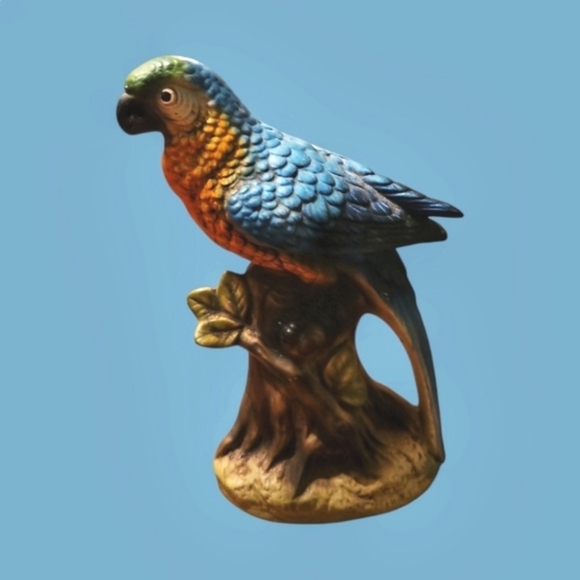 Vintage Colorful Porcelain Tropical Parrot Made in Japan Figurine - Picture 1 of 7